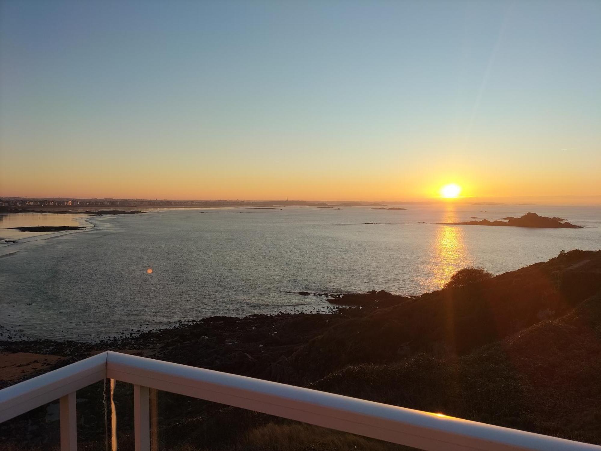 Le Cezembre - Vue 180 Baie St Malo Villa Saint-Malo Buitenkant foto